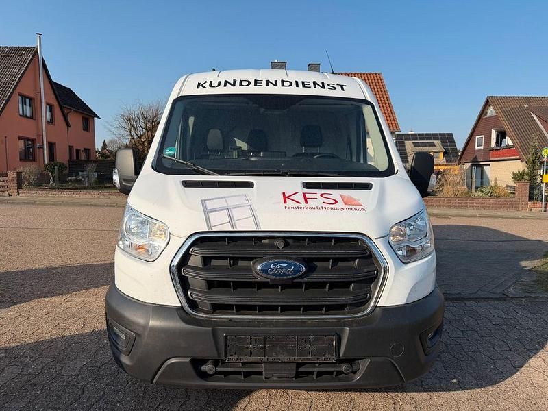 Gebraucht Ford Transit Trend 131 PS (96 kW) 2020 Weiß Van / Kleinbus