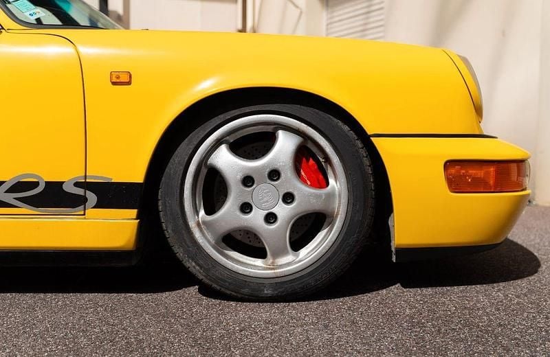 Second-hand Porsche 964 1992 Galben