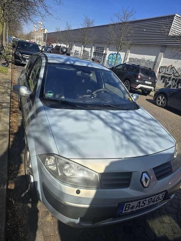 Second-hand Renault Mégane II Dynamique 135 CP (99 kW) 2004 Verde Berlinǎ