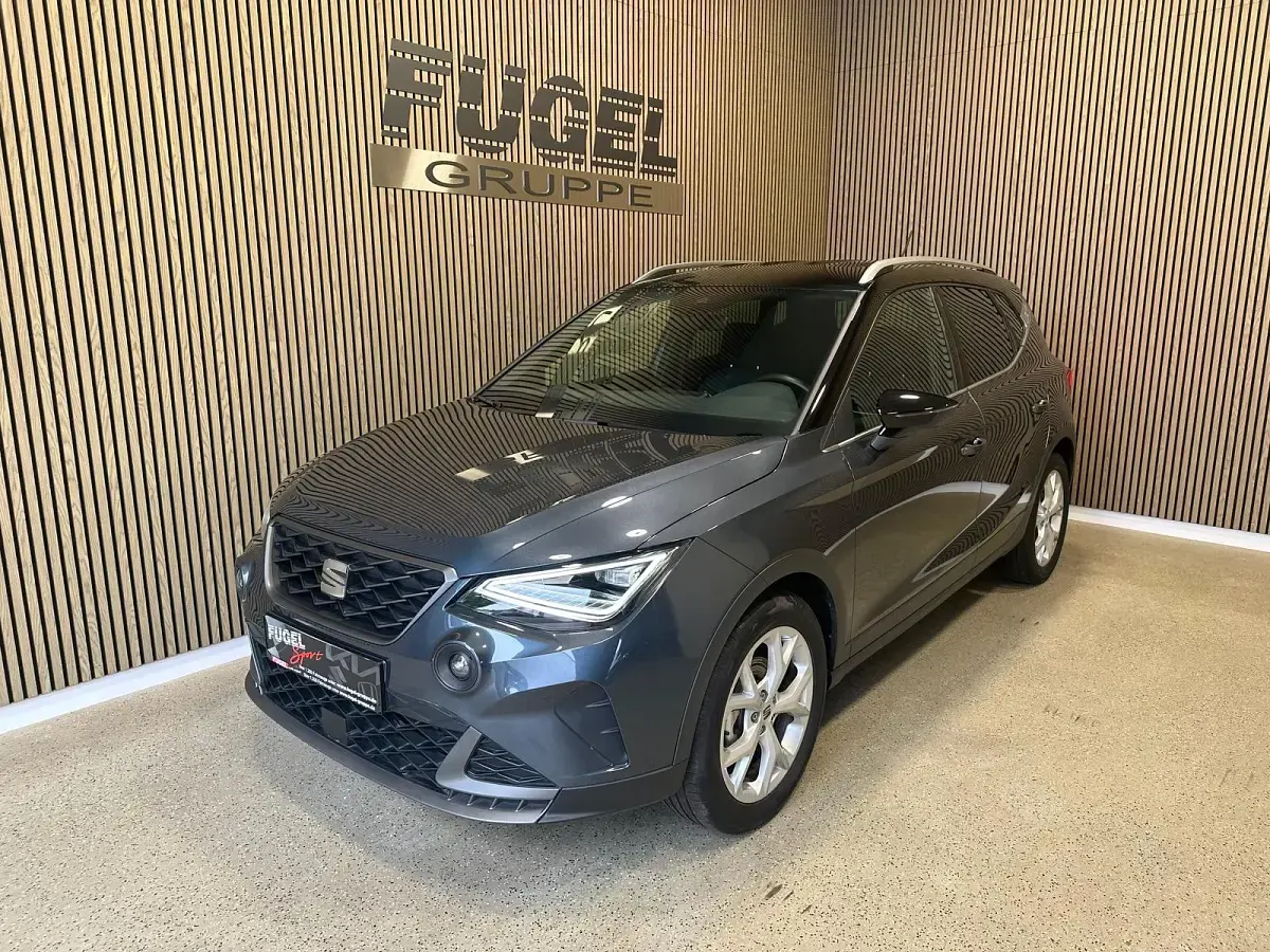 Gebraucht Seat Arona FR-Line 95 PS (69 kW) 2025 Magnetic tech. SUV