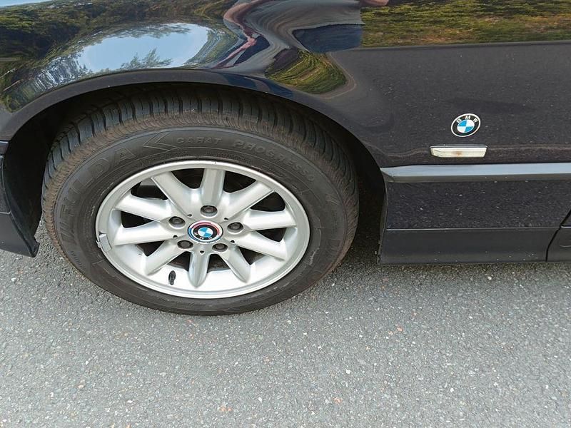 Gebraucht BMW 318 Cabriolet 116 PS (85 kW) 1999 Blau Cabrio