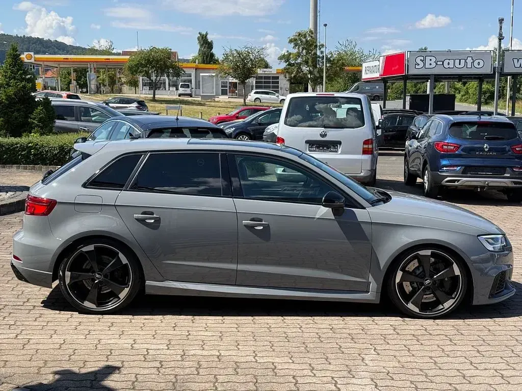 Gebraucht Audi RS3 Sport 400 PS (294 kW) 2020 Grau Limousine
