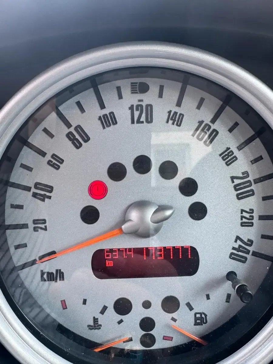 Gebraucht Mini Cooper 90 PS (66 kW) 2004 Silber Kleinwagen