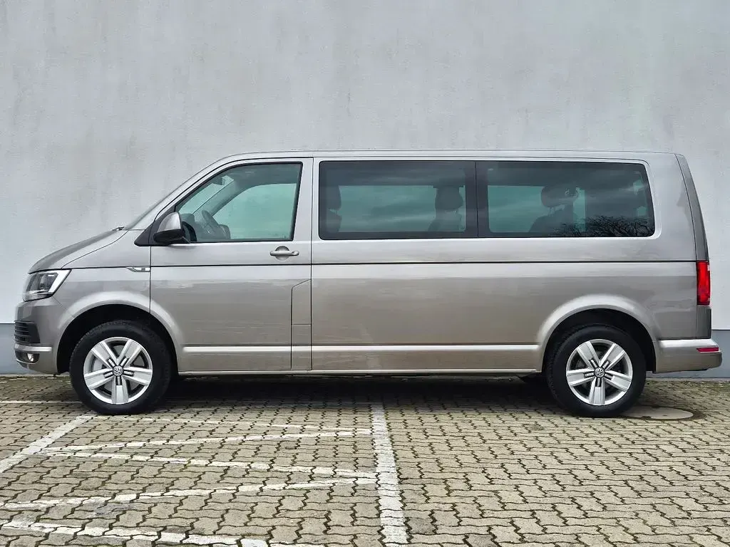 Gebraucht VW Caravelle Comfortline 204 PS (150 kW) 2017 Mojave beige metallic Van