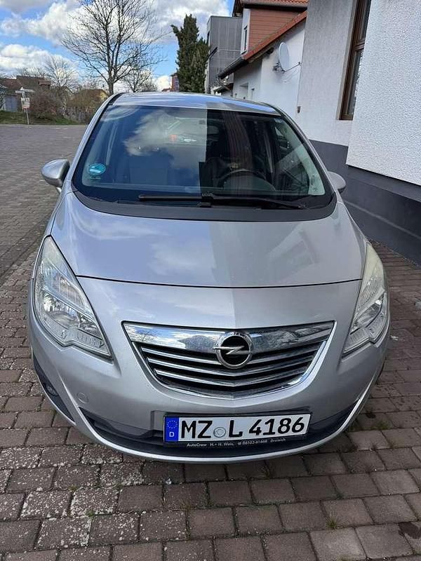 Gebraucht Opel Meriva Innovation 110 PS (80 kW) 2011 Van / Kleinbus