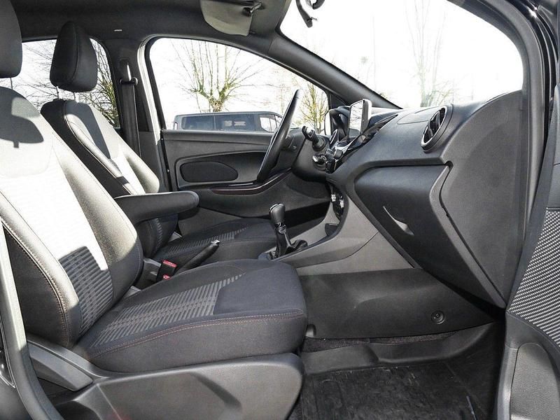 Gebraucht Ford Ka Plus Active 86 PS (63 kW) 2019 Schwarz Kleinwagen
