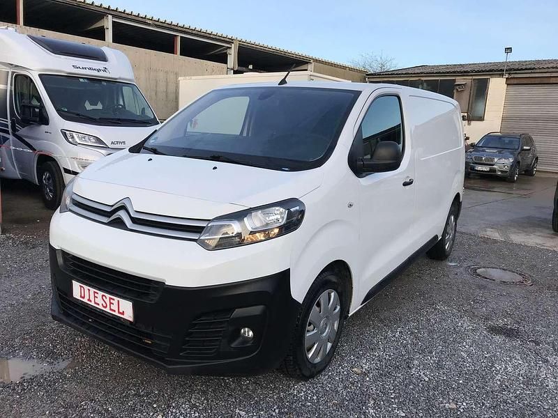 Weiß Gebraucht 2018 Citroën Jumpy Business Class Van / Kleinbus | 13.500 € - Bild 1/4