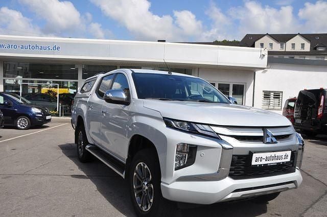 White (metallic) Gebraucht 2020 Mitsubishi L200 Edition Abholung | 28.990 € (Fairer Preis) - Bild 1/4