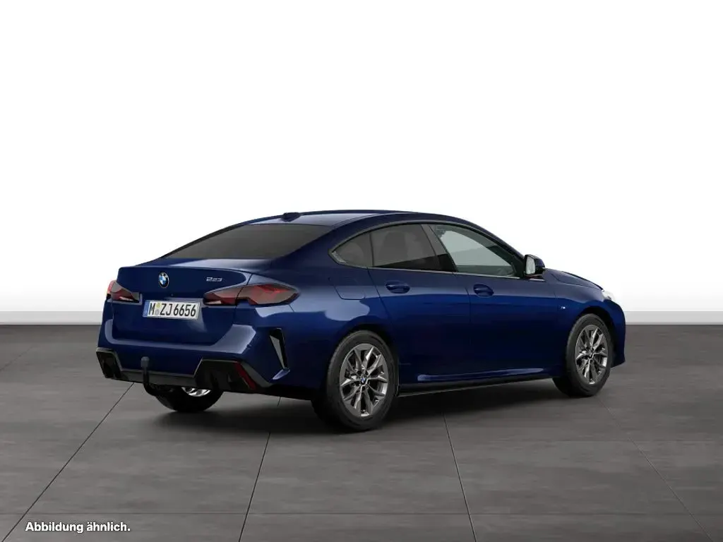 Gebraucht BMW 223 Sport Line 204 PS (150 kW) 2025 Blau Coupé