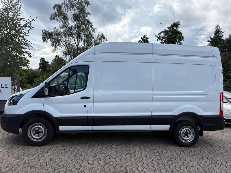Używany Ford Transit Trend 131 KM (96 kW) 2022 Biały Minivan