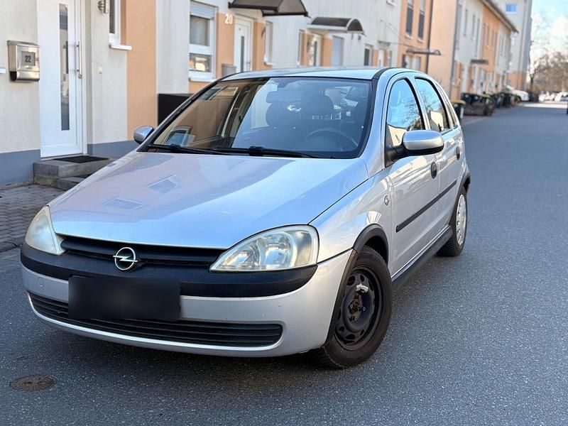Second-hand Opel Corsa 75 CP (55 kW) 2002 Argintiu Hatchback