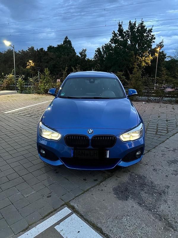 Blau Gebraucht 2015 BMW 120 Coupé M Sport Coupé | 13.750 € - Bild 1/4