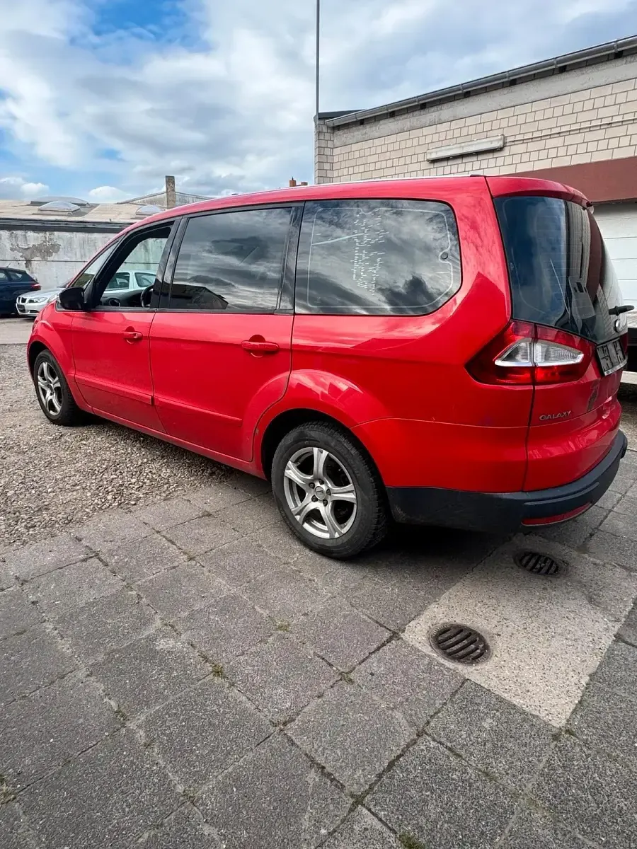 Gebraucht Ford Galaxy 145 PS (106 kW) 2009 Rot Van / Kleinbus