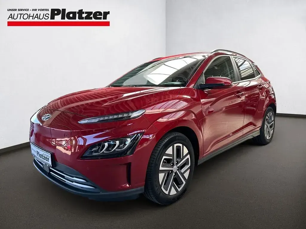 Gebraucht Hyundai Kona Trend 150 kW (204 PS) 2022 Rot SUV