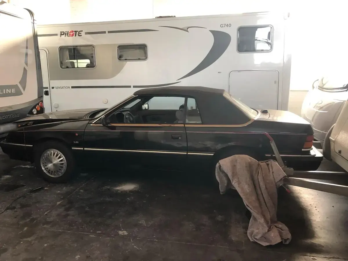 Gebraucht Chrysler Le Baron 136 PS (100 kW) 1990 Schwarz Cabrio