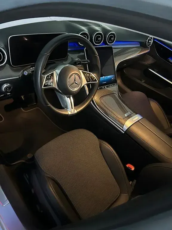 Gebraucht Mercedes C300 258 PS (189 kW) 2022 Silber Limousine
