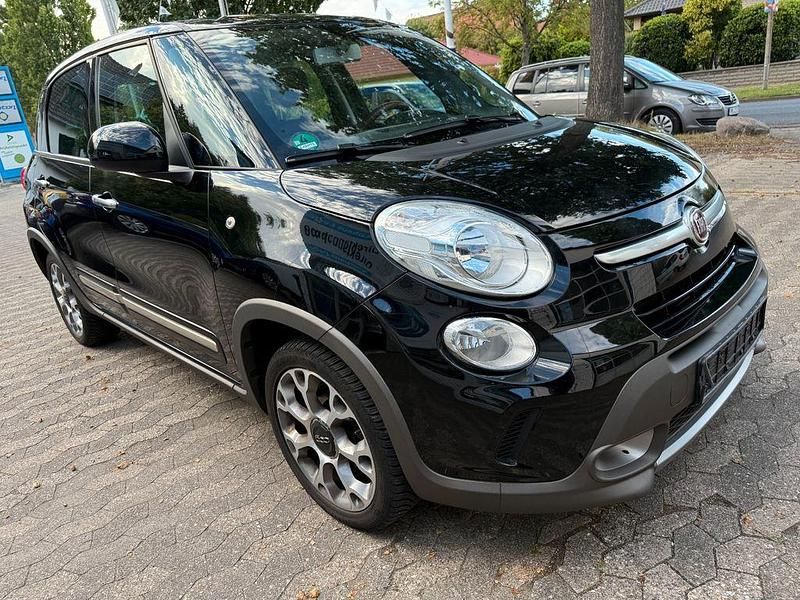 Schwarz Gebraucht 2015 Fiat 500L Beats Edition Van / Kleinbus | 7.900 € (Fairer Preis) - Bild 1/4
