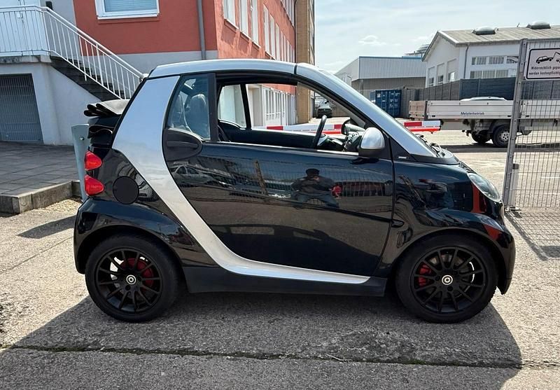 Gebraucht Smart ForTwo Cabrio 84 PS (61 kW) 2009 Schwarz Cabrio