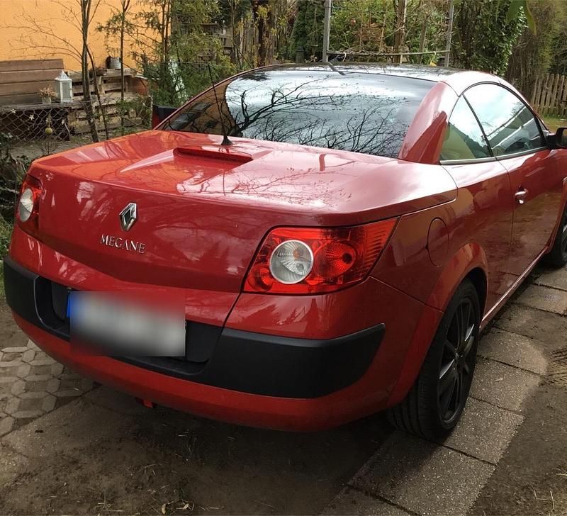 Gebraucht Renault Mégane Cabriolet 113 PS (83 kW) 2004 Rot Cabrio
