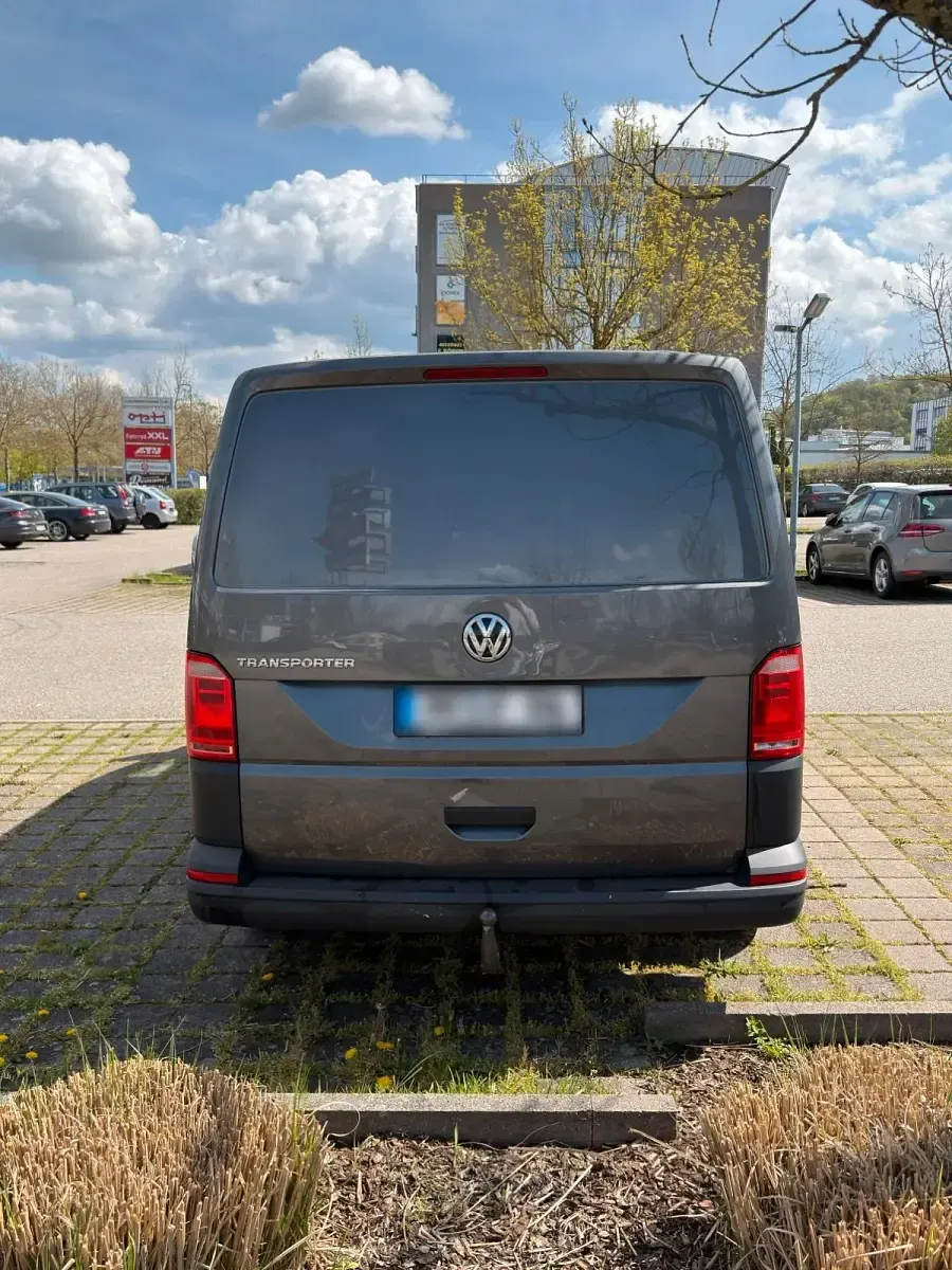 Gebraucht VW T6 150 PS (110 kW) 2018 Grau Van