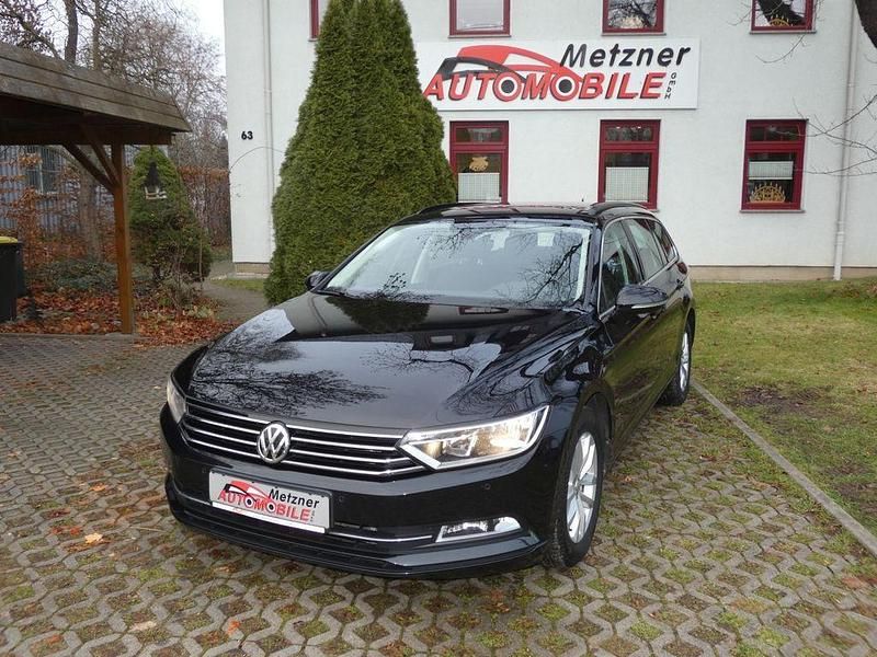 Schwarz Gebraucht 2018 VW Passat Kombi | 16.470 € (Fairer Preis) - Bild 1/4