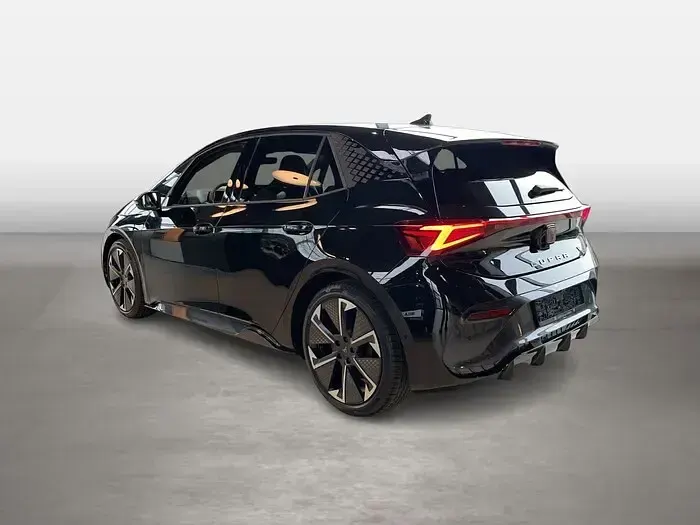 Gebraucht Cupra Born VZ3 239 kW (326 PS) 2025 Midnight black Kleinwagen