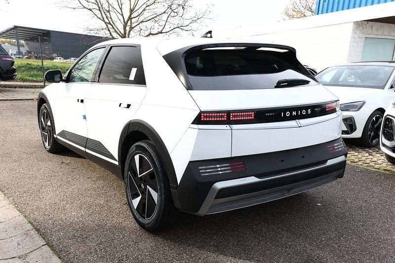 Neu Hyundai Ioniq 5 Techniq 167 kW (228 PS) 2025 Atlas white SUV