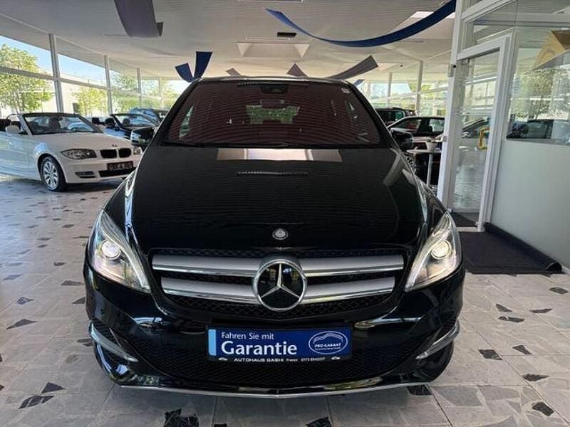 Gebraucht Mercedes B250e 97 kW (132 PS) 2016 Schwarz Van / Kleinbus