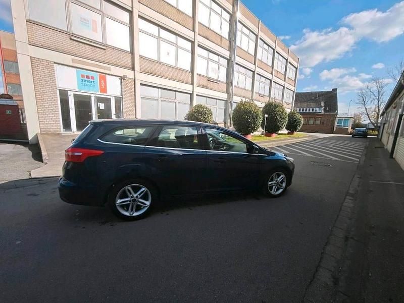 Usata Ford Focus 2017 Blu Station wagon