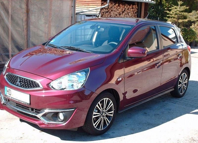 Rot Gebraucht 2018 Mitsubishi Space Star Edition Kleinwagen | 7.800 € (Superpreis) - Bild 1/4
