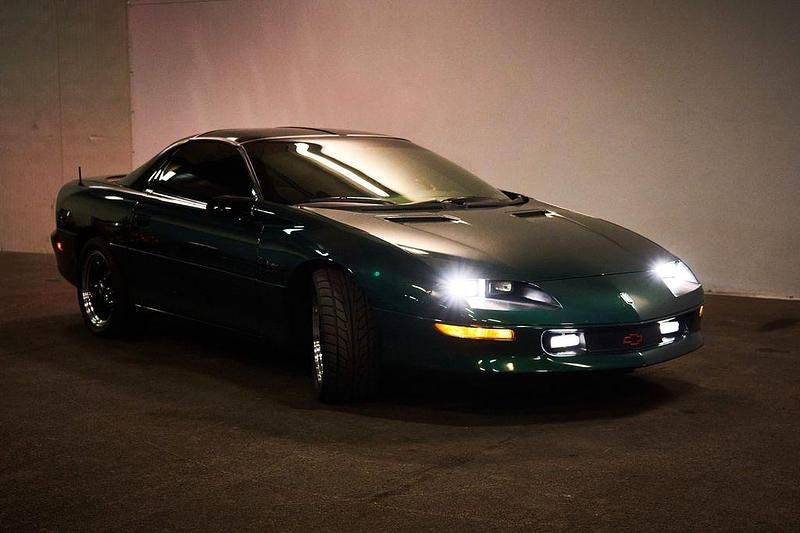 Grün Gebraucht 1994 Chevrolet Camaro | 17.120 € - Bild 1/4