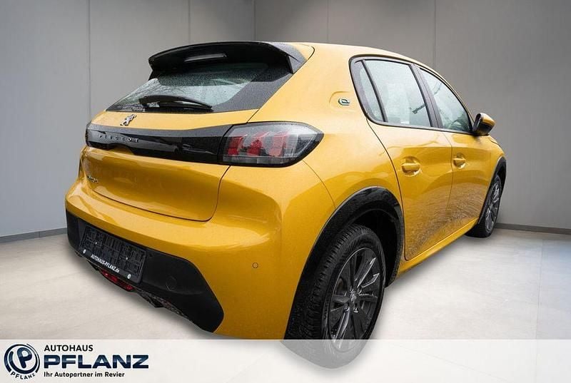 Gebraucht Peugeot e-208 Active 100 kW (136 PS) 2021 Gelb Kleinwagen