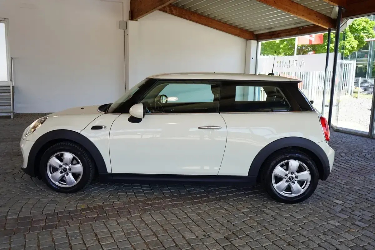 Gebraucht Mini Metropolitan 102 PS (75 kW) 2016 Weiß Kleinwagen
