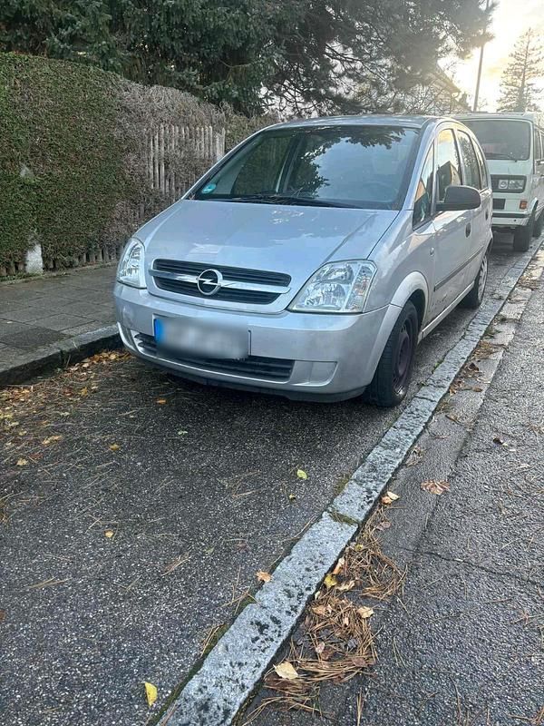 Silber Gebraucht 2005 Opel Meriva Van / Kleinbus | 400 € (Superpreis) - Bild 1/4