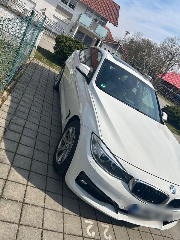 Gebraucht BMW 320 Gran Turismo Advantage 190 PS (139 kW) 2015 Weiß Limousine
