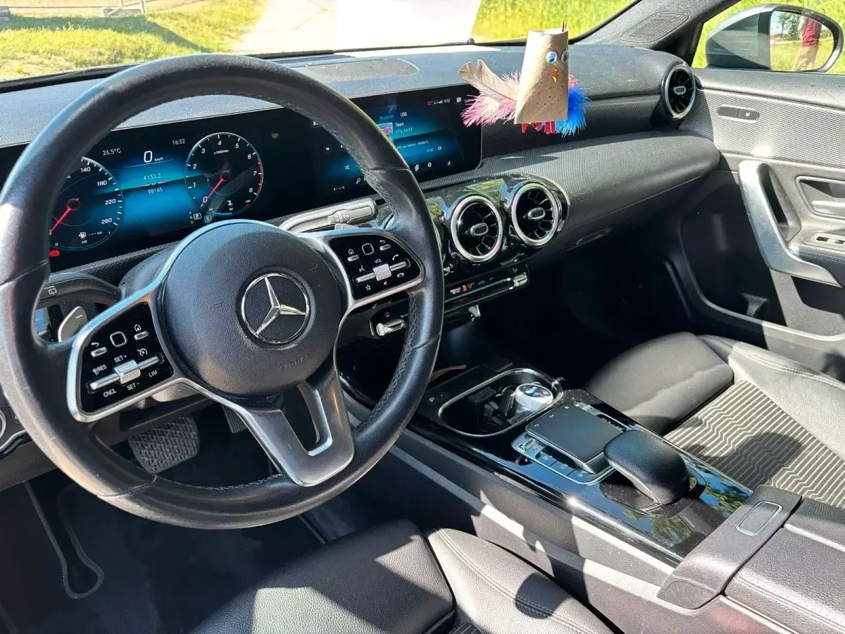 Gebraucht Mercedes A250 224 PS (164 kW) 2018 Grau Limousine
