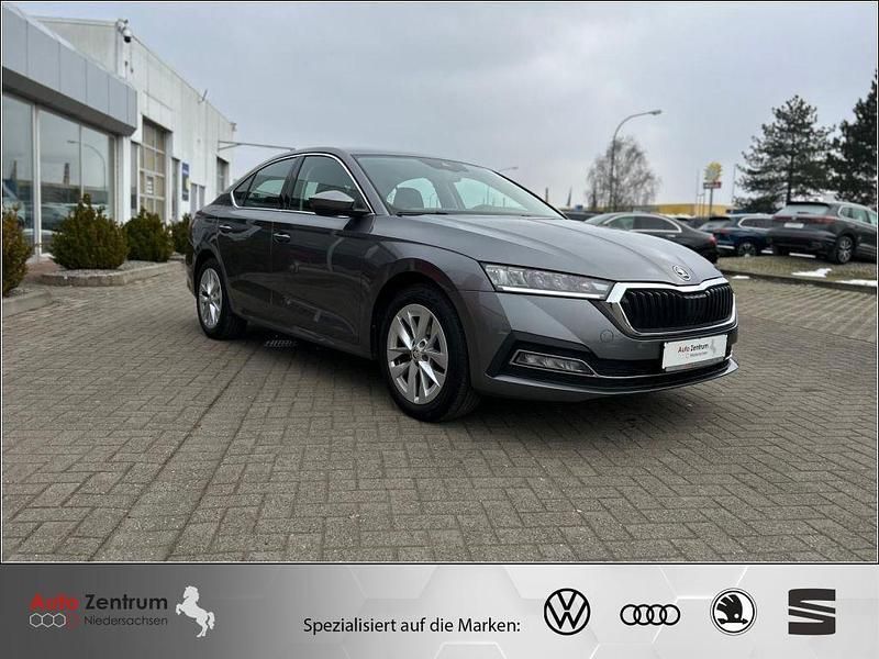 Gebraucht Skoda Octavia Style 110 PS (80 kW) 2023 Graphite grey metallic Limousine