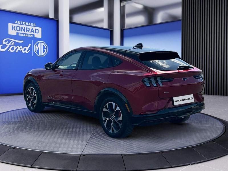 Gebraucht Ford Mustang Mach-E 258 kW (351 PS) 2022 Rot SUV