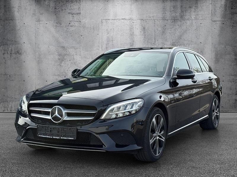 Gebraucht Mercedes C300e 306 PS (225 kW) 2019 Schwarz Limousine
