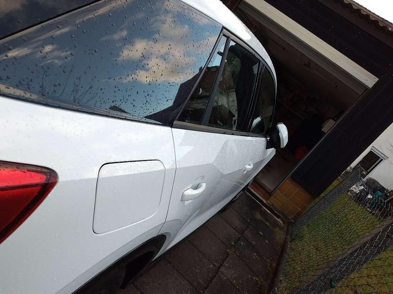 Gebraucht Audi Q2 Advanced 150 PS (110 kW) 2023 Weiß SUV