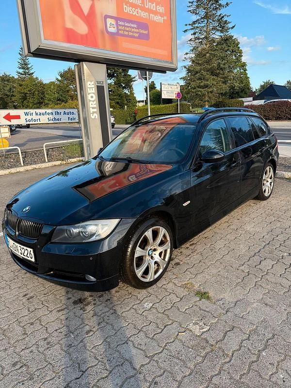 Schwarz Gebraucht 2006 BMW 320 Kombi | 2.950 € (Fairer Preis) - Bild 1/4