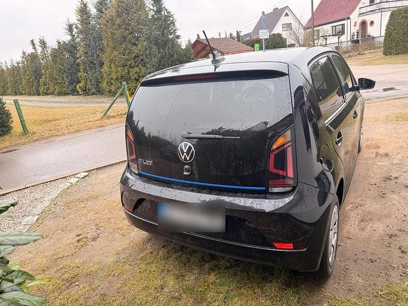Gebraucht VW e-up! 59 kW (81 PS) 2021 Schwarz Kleinwagen