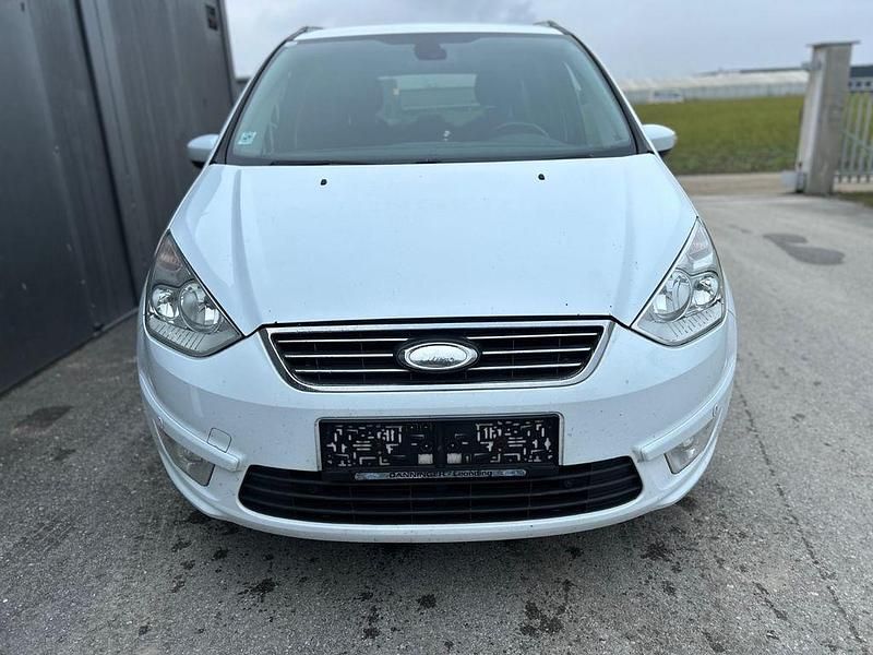 Gebraucht Ford Galaxy Ambiente 116 PS (85 kW) 2011 Weiß Van / Kleinbus