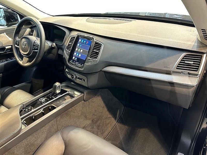 Gebraucht Volvo XC90 Core 250 PS (183 kW) 2023 Onyx black / metallic SUV