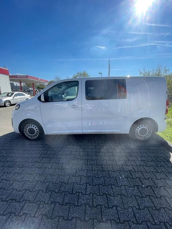 Second-hand Citroën Jumpy 185 CP (136 kW) 2020 Alb Monovolum