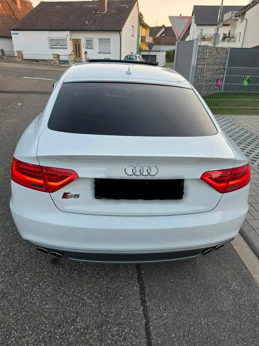 Gebraucht Audi S5 Comfort 333 PS (244 kW) 2015 Weiß Coupé