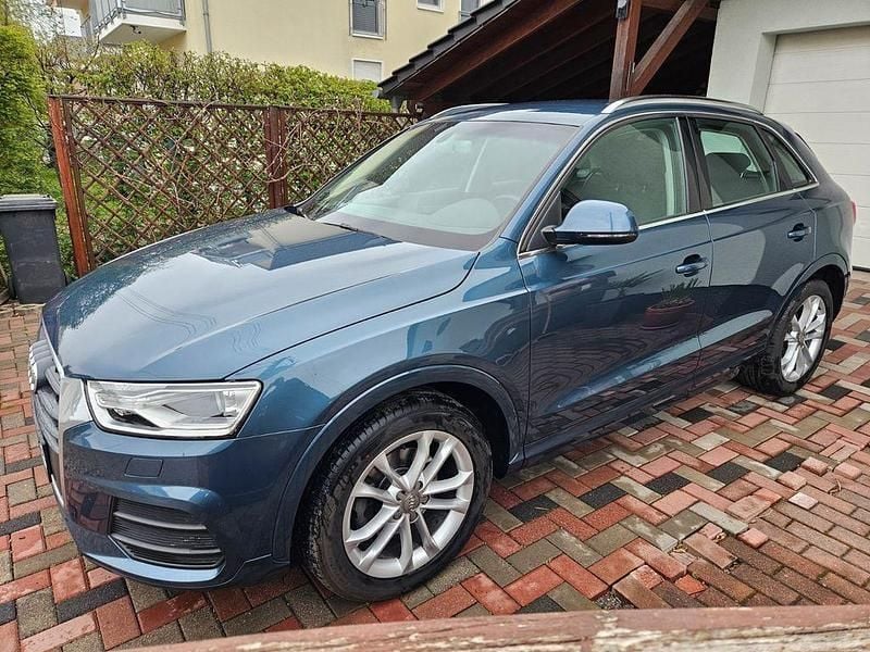 Blau Gebraucht 2016 Audi Q3 Sport SUV | 18.850 € (Fairer Preis) - Bild 1/4