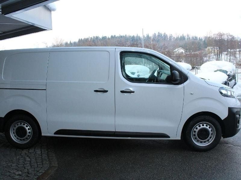 Gebraucht Opel Vivaro-e Combi 144 PS (105 kW) 2023 Eisweiß Van / Kleinbus