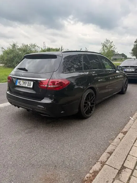 Gebraucht Mercedes C200 AMG 184 PS (135 kW) 2020 Schwarz Limousine