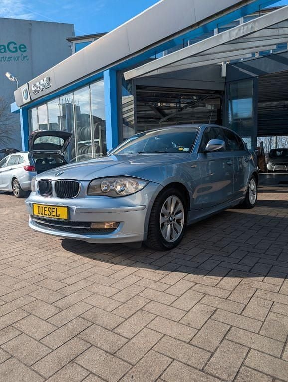 Gebraucht BMW 116 116 PS (85 kW) 2011 Silber Kleinwagen